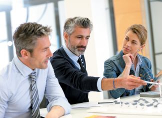 Le franchiseur doit former, le franchiseur doit se surformer